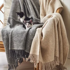 Clearance Scandi Living Sandstone wool throw 130x180 cm, Beige