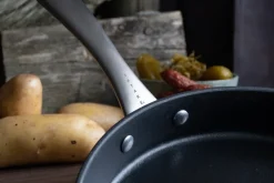 Best Satake cooking pot, 22 cm Black