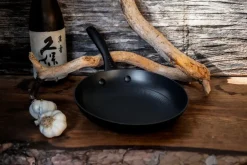 Outlet Satake frying pan in lightweight cast iron ceramic, 20 cm Black