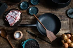 Cast Iron Pans|Frying Pans & Skillets^Satake frying pan in lightweight cast iron ceramic, 24 cm Black