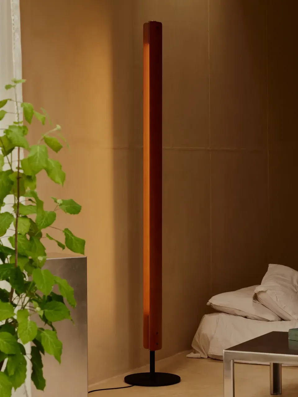 Reading Lamps|Floor Lamps^Flos Seki-han floor lamp 226 cm, Heat treated ash-black metal Brown