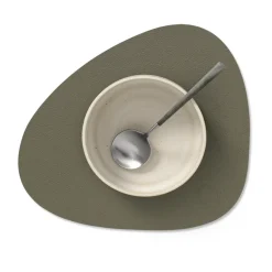 Placemats^LIND DNA Serene placemat curve S 24x28 cm, Moss Green