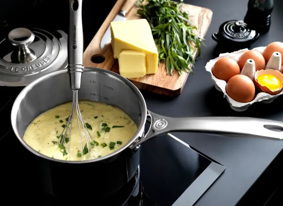 Saucepans^Le Creuset Signature 3-Ply saucepan with lid, 1.9 l Silver-coloured