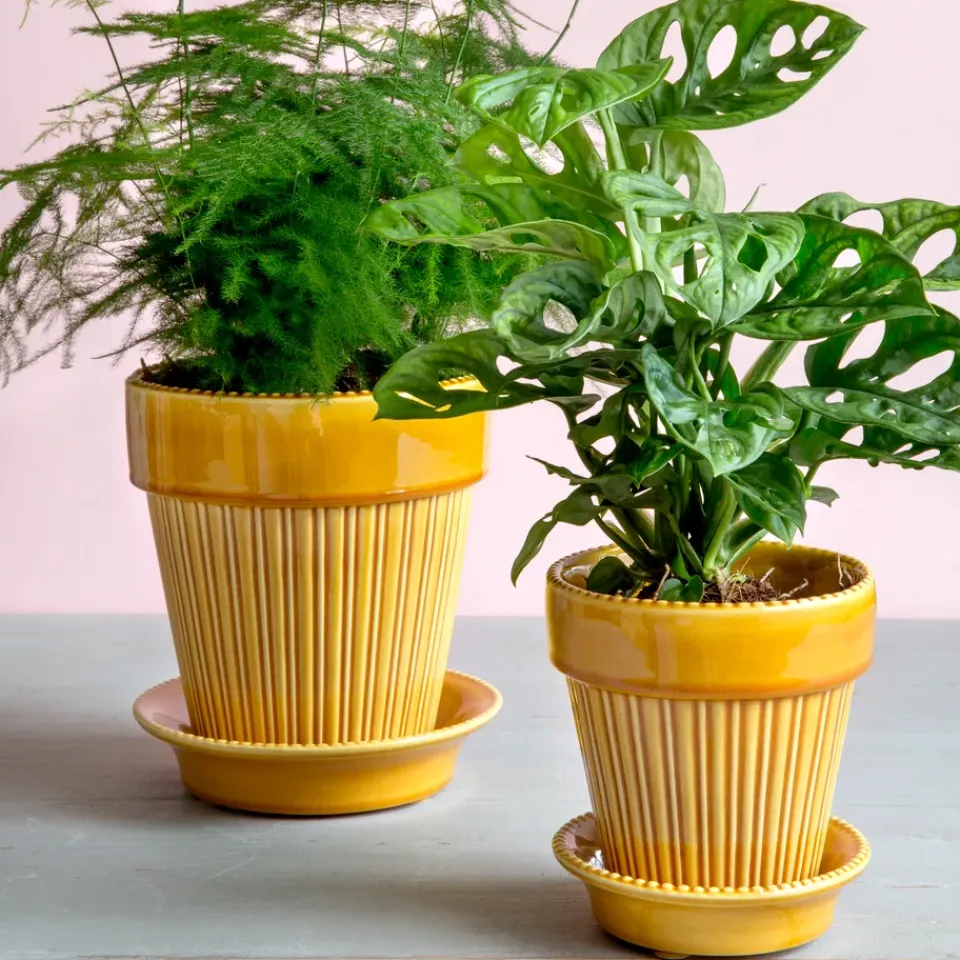 Sale Bergs Potter Simona flower pot glazed Ø14 cm, Yellow