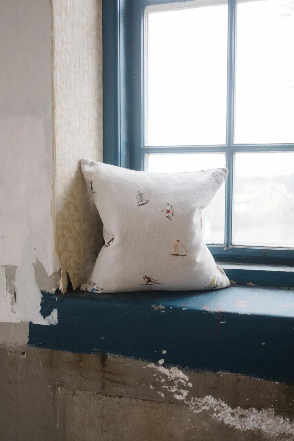 Cushion Covers^Fine Little Day Skiers pillowcase 48x48 cm, Nature Beige