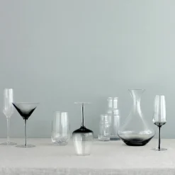Cocktail & Martini Glasses^Broste Copenhagen Smoke martini-glass, 20 cl GreyTransparent