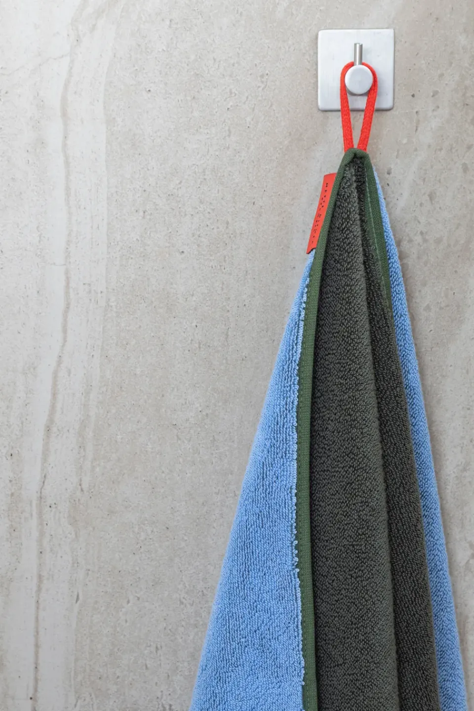 Bath Sheets^Mette Ditmer Soft bath towel 70x133 cm, Dark olive-light blue Green