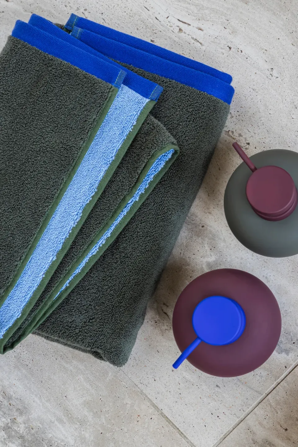 Bath Sheets^Mette Ditmer Soft bath towel 70x133 cm, Dark olive-light blue Green