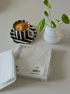 Discount Scandi Essentials Solstickan napkins 33x33 cm 20 pack, -black White