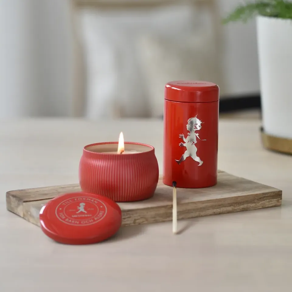 Solstickan Design Solstickan scented candle 25 h, -cinnamon & orange Red