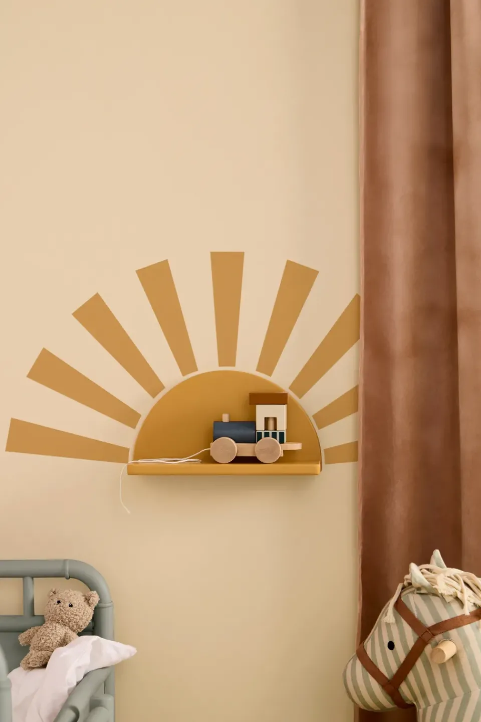 Sale Kid's Concept Star shelf circle incl stickers, Mustard Yellow