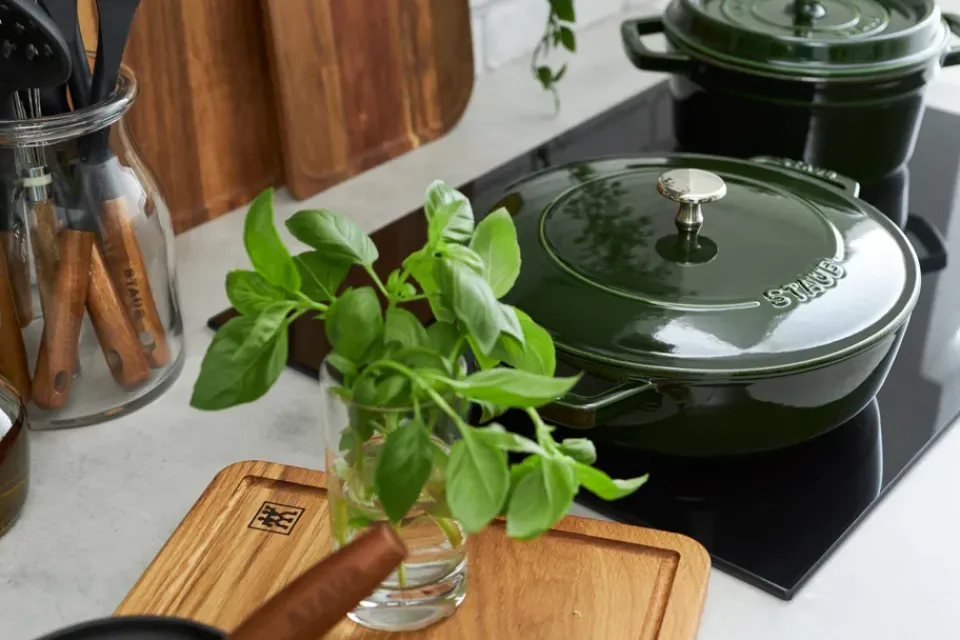 Best STAUB Chistera braiser cast iron Ø24 cm, Basil Green