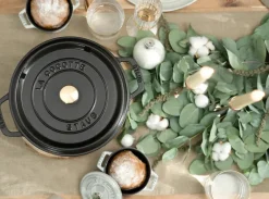 Cast Iron Casserole Pots^STAUB La Cocotte round cast iron pot 2.2 L, Black