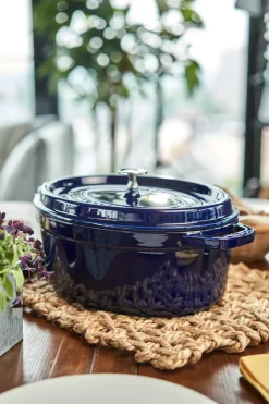 Clearance STAUB oval casserole dish. Three layers of enamel 4.2 l, dark Blue