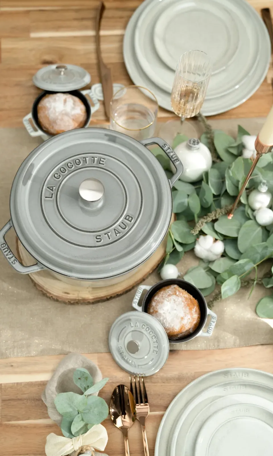 Cast Iron Casserole Pots^STAUB round casserole dish 5.2 l, Grey