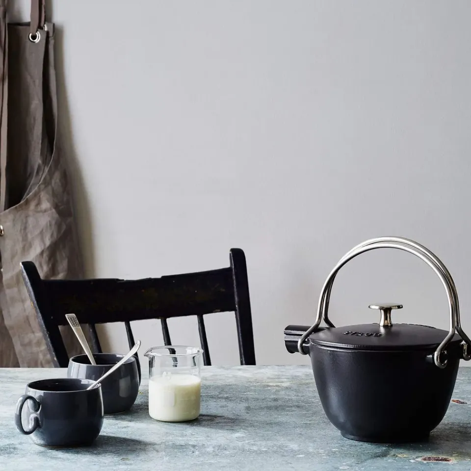 Clearance STAUB teapot round 1.15 L, Black