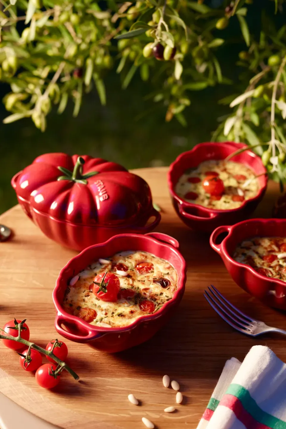 Cooking Pots & Casserole Dishes^STAUB tomato casserole dish stoneware 0.5 l, Red