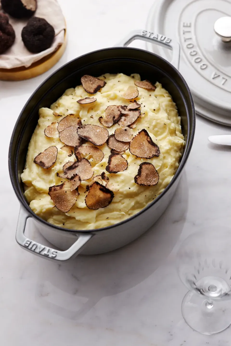 Cast Iron Casserole Pots^STAUB Truffle casserole oval, 4.2 l White