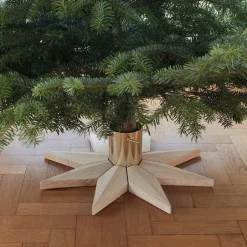 Fritz Hansen Stella Christmas tree base Ø50.5 cm, Oak BeigeGold-coloured