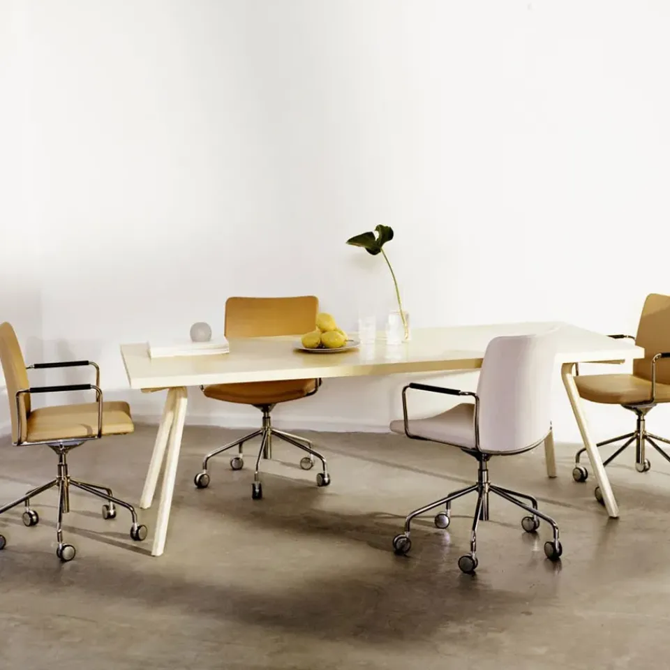 Office Chairs^Swedese Stella office chair can be raised/lowered with tilt, Leather elmosoft 99999 , chrome stand, leather-covered armrests, flexible back Black