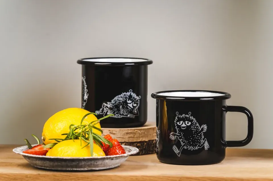 Moomin Mugs^Muurla Stinky enamel mug 37 cl, Black
