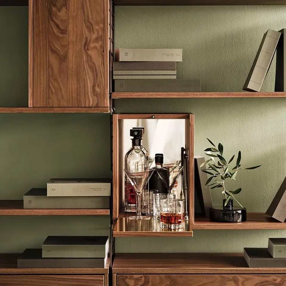 Best String schnapps cabinet, Walnut, inside of door stainless steel plate, mirrored glass back piece Brown