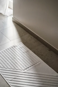 Clearance NJRD Stripes bath mat 50x90 cm, White