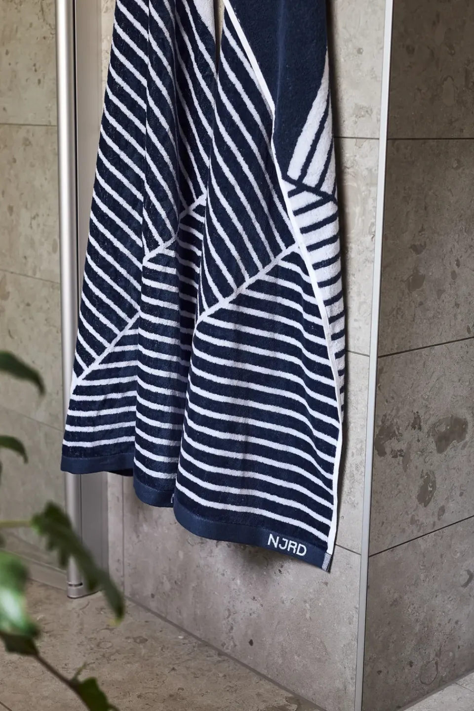 Hot NJRD Stripes bath towel 70x140 cm, Blue