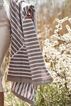 Best NJRD Stripes bath towel 70x140 cm, Beige