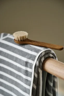 Outlet NJRD Stripes bath towel 70x140 cm, Grey
