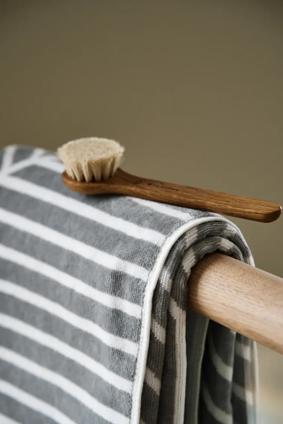 Outlet NJRD Stripes bath towel 70x140 cm, Grey