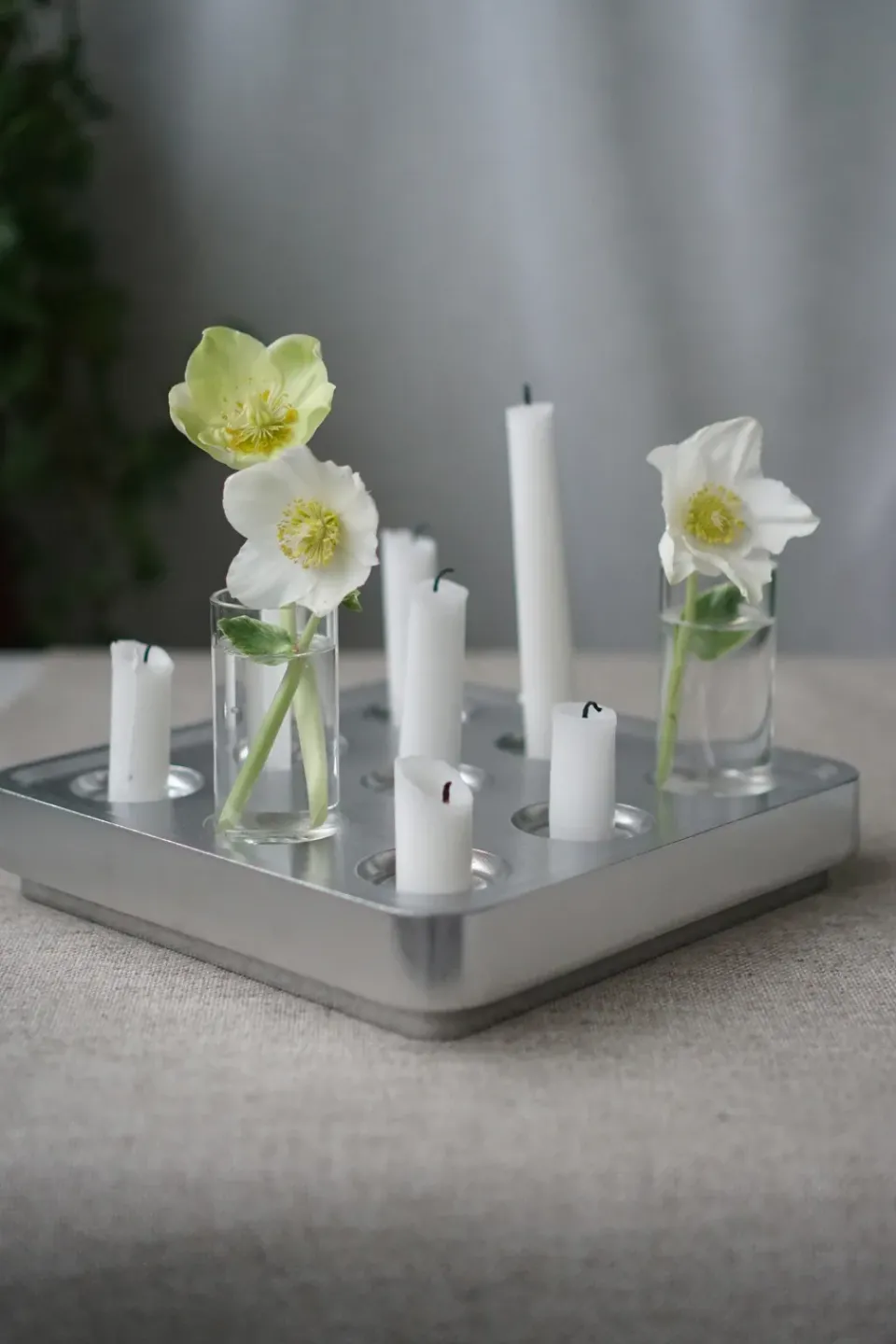Candle Holders^Born In Sweden Stumpastaken ball polished, Small Silver-coloured
