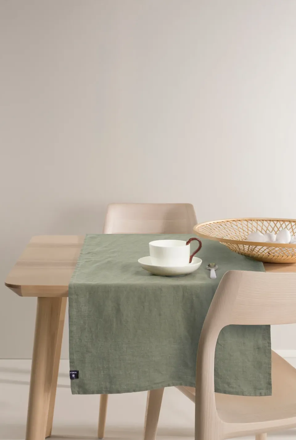 Sale Himla Sunshine table runner, Sage Green