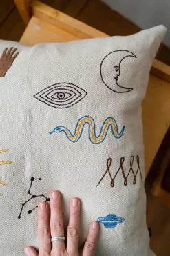 Best Fine Little Day Symbol pillowcase 48x48 cm, Natural Beige