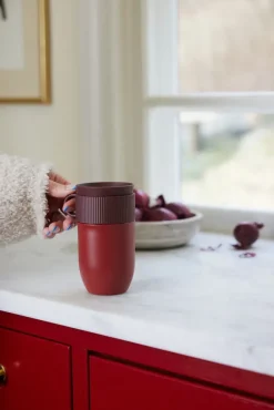 Hot Sagaform Ted car mug thermos mug 28 cm, Wine Red