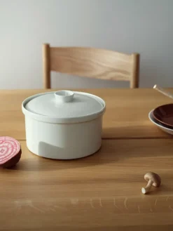 Discount Iittala Teema pot with lid 2.3 l, White
