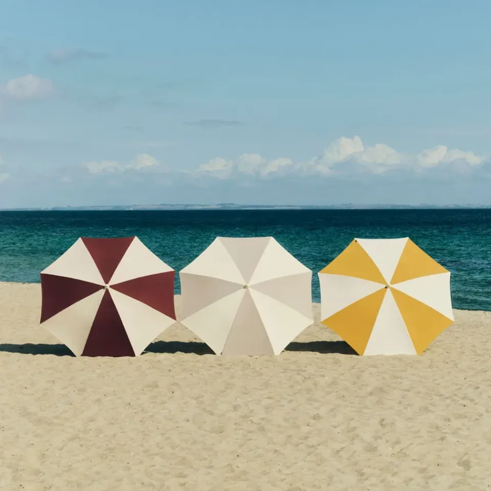 Hot HAY Terrazza Octagon parasol, Off white-ochre Multi