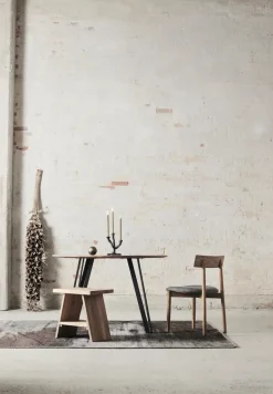Chairs^MUUBS Tetra chair with padded seat, Concrete coloured fabric-natural oiled oak GreyBrown