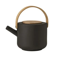Hot Stelton Theo teapot, Black
