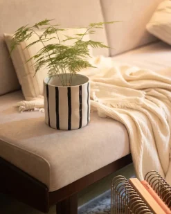 Discount Scandi Living Thrive flowerpot Ø16 cm, White-black WhiteBlack