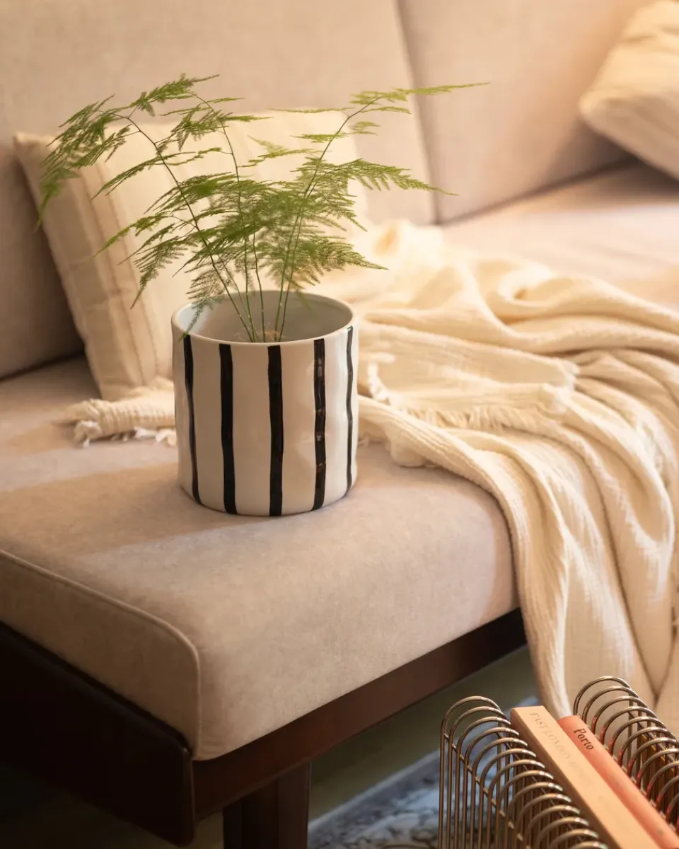 Discount Scandi Living Thrive flowerpot Ø16 cm, White-black WhiteBlack