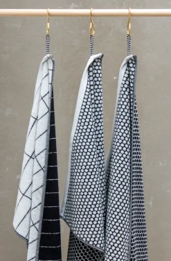 Mette Ditmer Tile Stone guest towel 38x60 cm 2 pack, Black-Off-white WhiteBlack