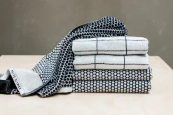 Mette Ditmer Tile Stone guest towel 38x60 cm 2 pack, Black-Off-white WhiteBlack