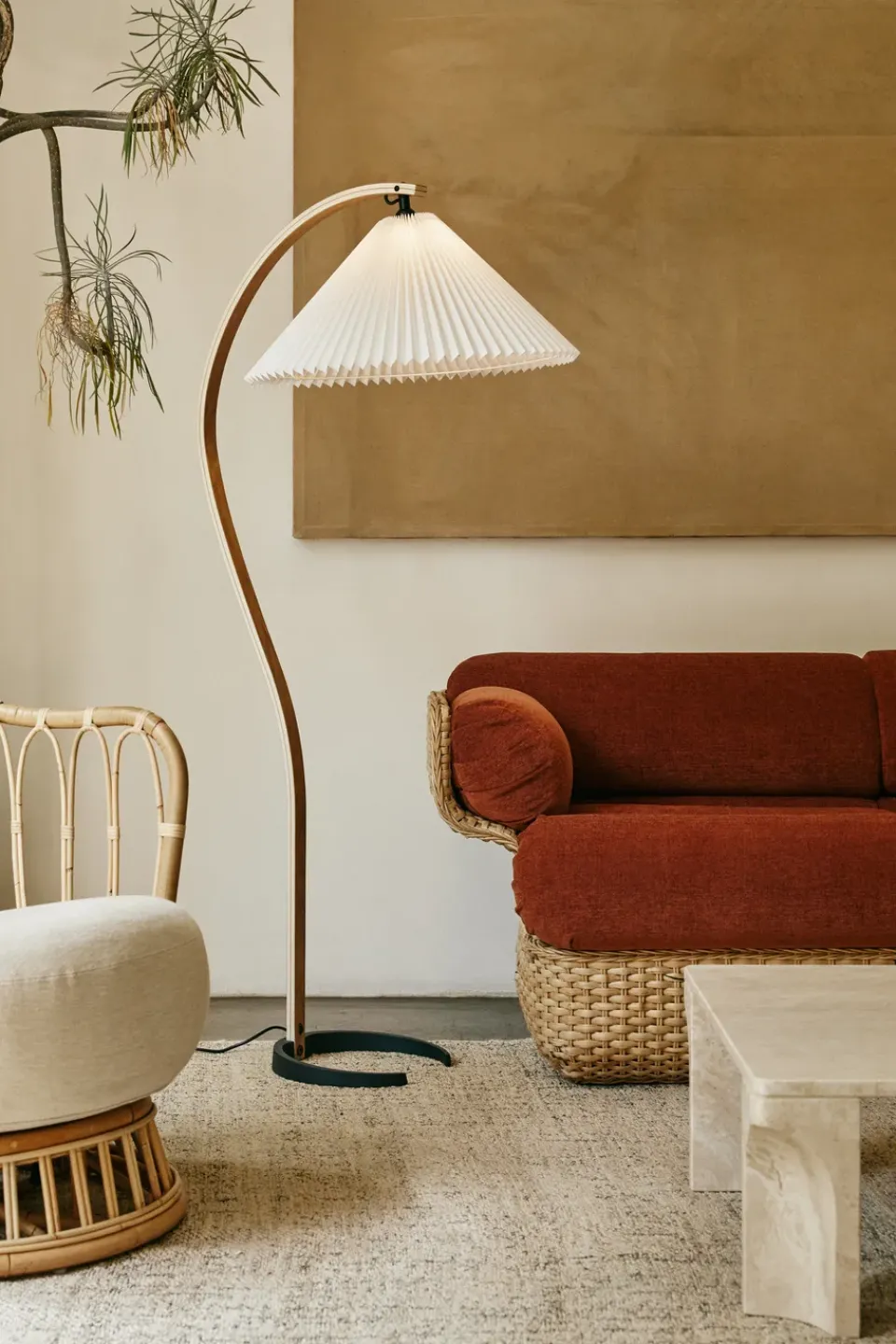 Reading Lamps|Children's Lamps^GUBI Timberline floor lamp, Oak-birch-white BeigeWhite