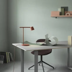 Desk Lamps^Muuto Tip table lamp, copper Brown