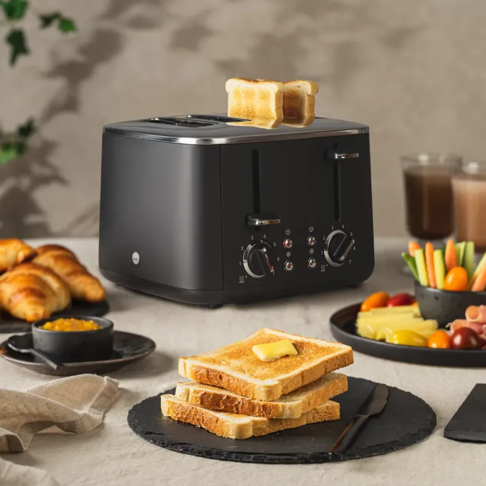 Clearance Wilfa TO4B-1600 family toaster 4 slices, Black