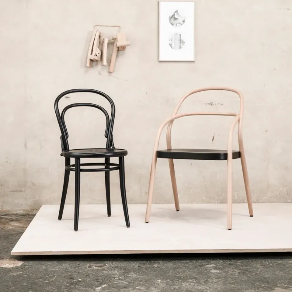 Clearance TON no.14 chair, stainedB123-New veneer seat Black