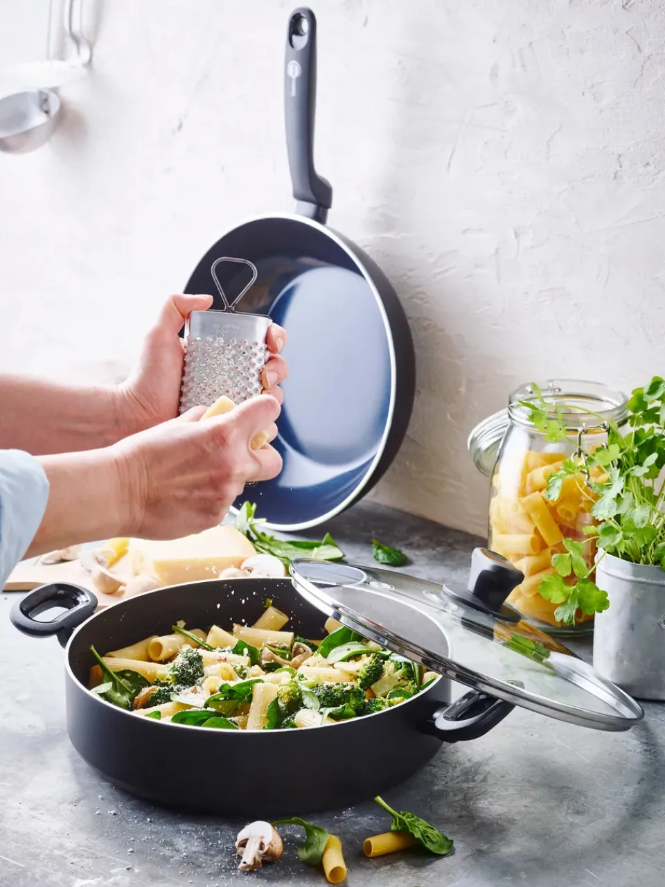 GreenPan Torino wok, 28 cm Black