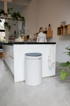 Pedal Bins|Pedal Bins^Brabantia Touch Bin 40 liter, Soft Beige
