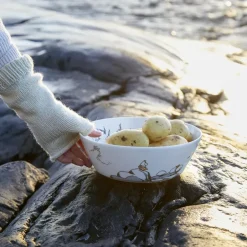 Moomin Bowls|Serving Bowls^Moomin Arabia True to it's origins Moomin serving bowl, 23 cm GreyBlack